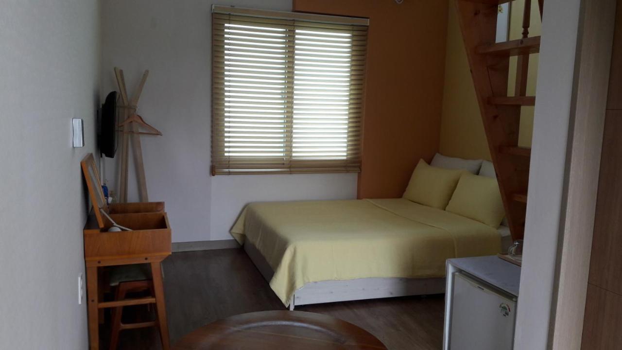 Moon Forest Guesthouse Jeju Ngoại thất bức ảnh